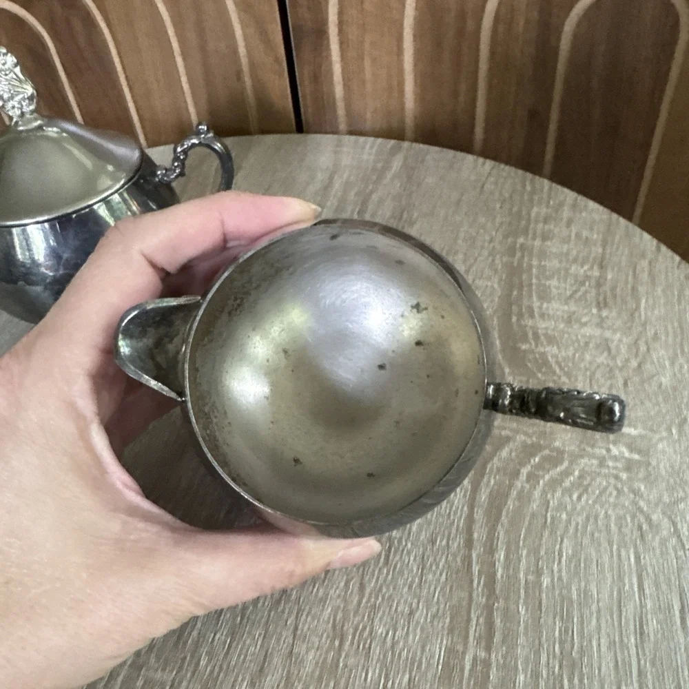Vintage Oneida Silverplate Footed Sugar Bowl with Lid & Creamer Set Patina